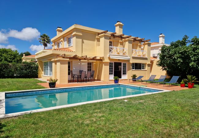  in Sintra - GOLF LOVERS PARADISE 4BR VILLA WITH POOL